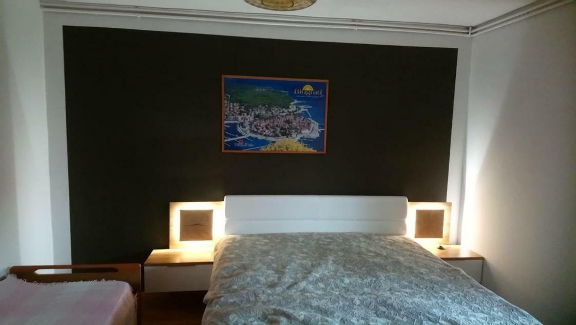 Apartmani Nimcevic Биоград на Мору Екстериор снимка